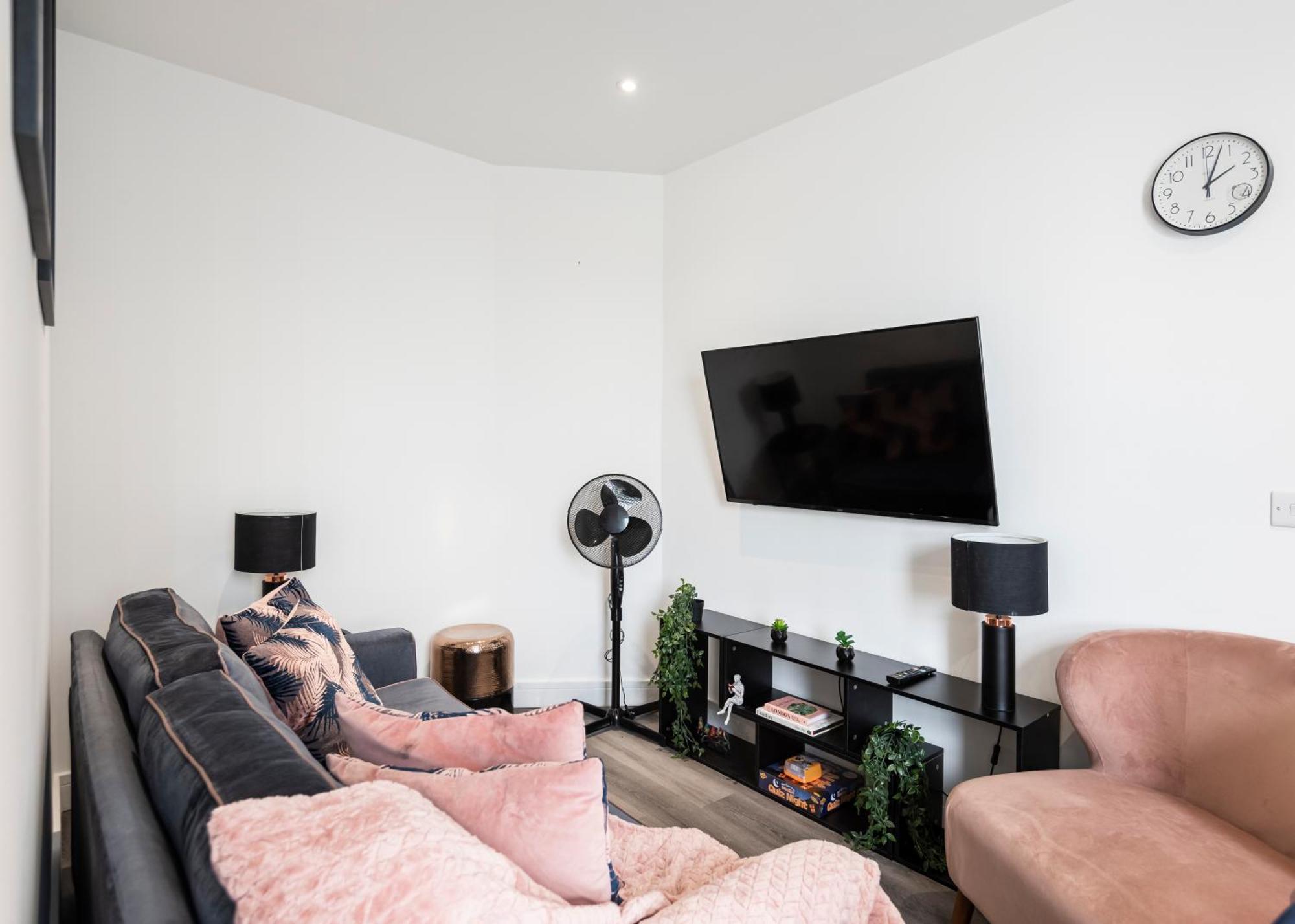 شقة Cozy Vibes Refined 2Br Flat بيوري المظهر الخارجي الصورة