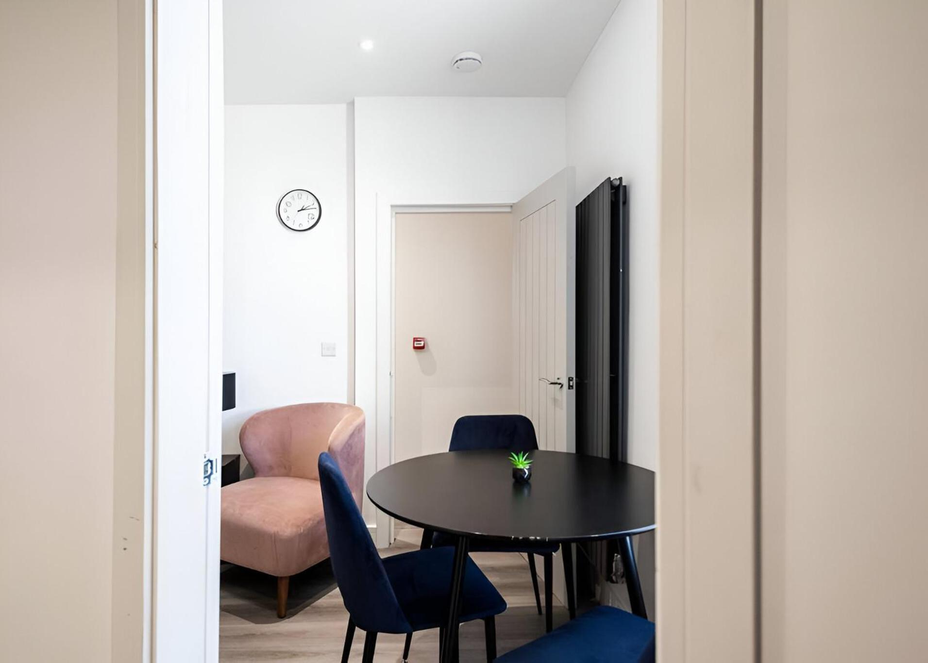 شقة Cozy Vibes Refined 2Br Flat بيوري المظهر الخارجي الصورة